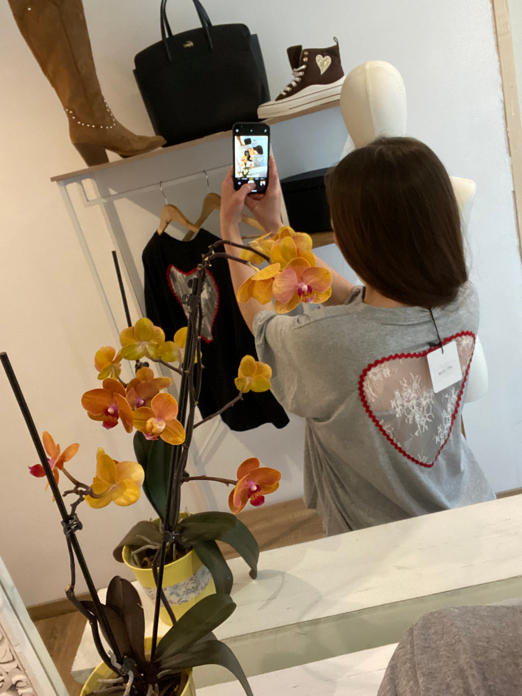 T-shirt dos "cœur dentelle" GRIS